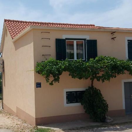 לוזובאק Apartments Lucky מראה חיצוני תמונה
