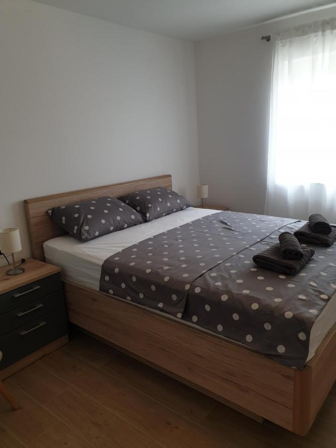 לוזובאק Apartments Lucky מראה חיצוני תמונה